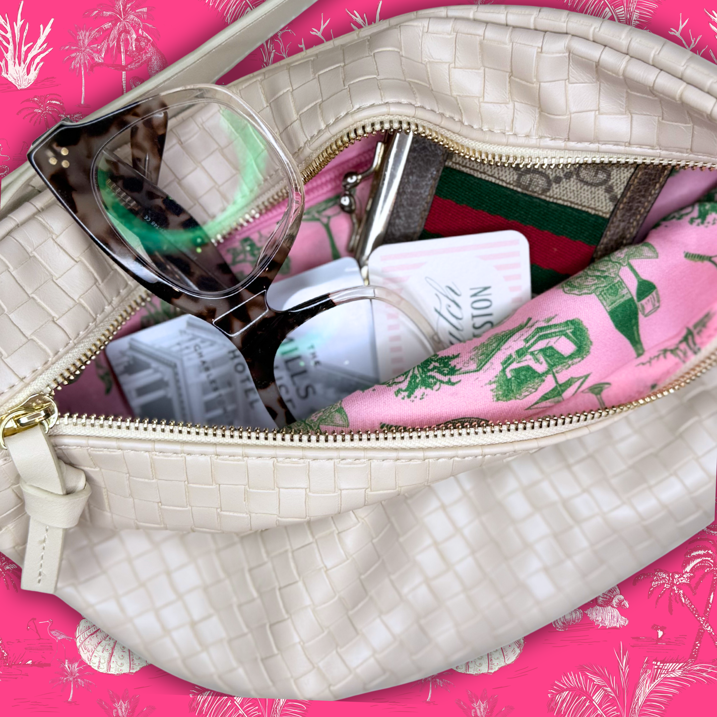 Warm White Meeting Crossbody