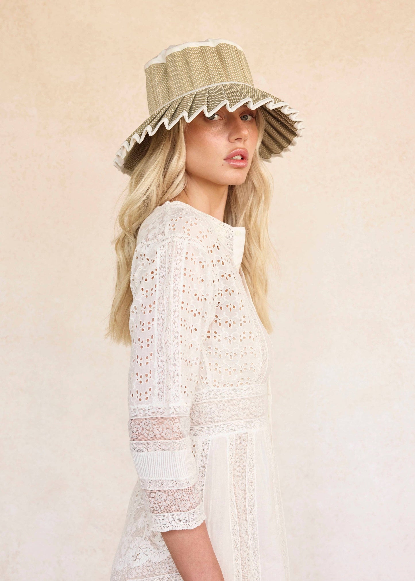 Yacht Capri Hat: Maxi / Yacht / Small