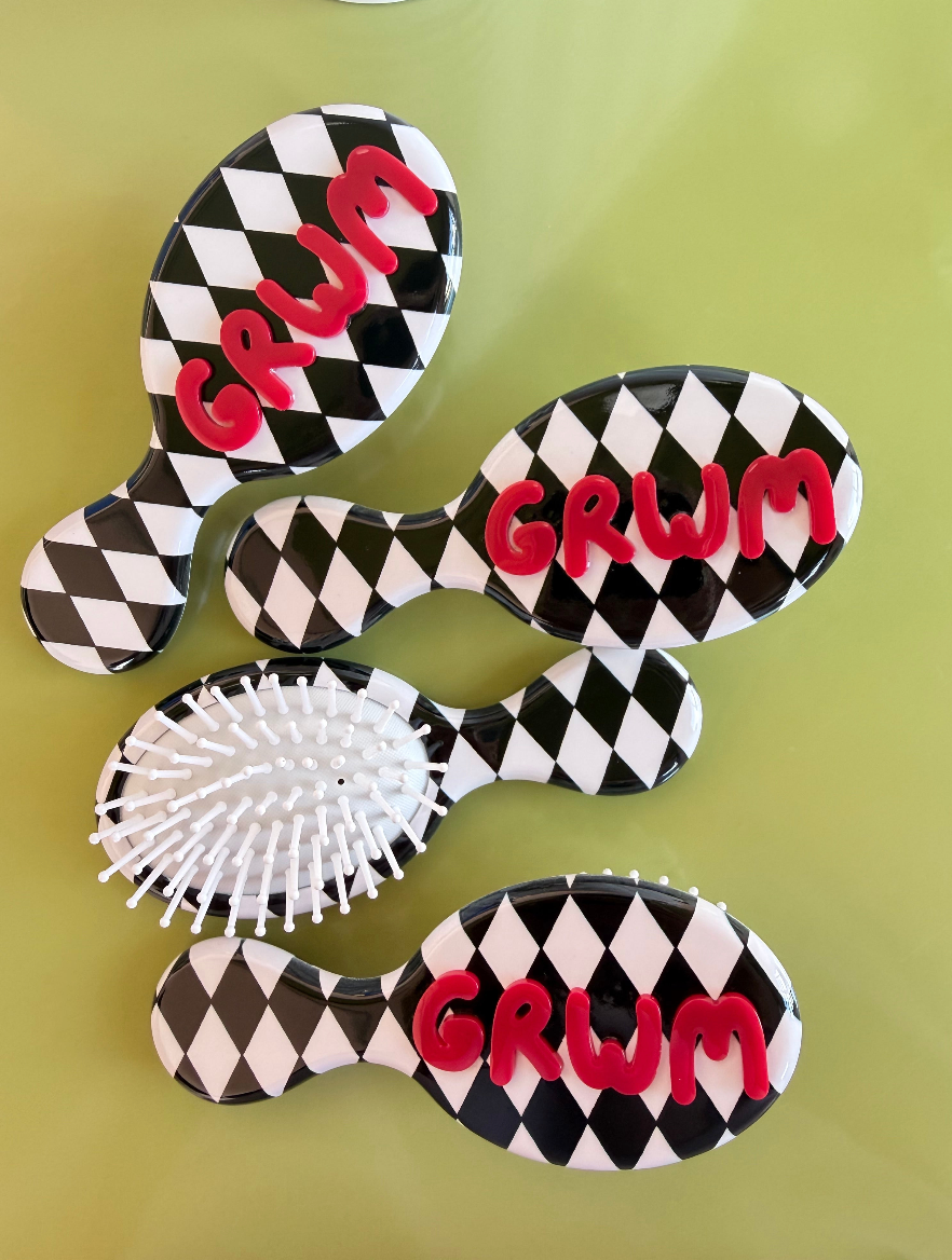 Mini Hair Brushes: Doing my Best