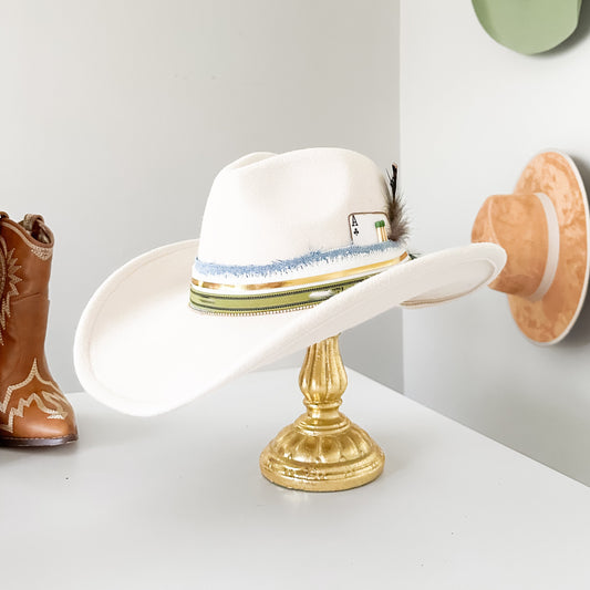 Gu¢¢¡ hat - ready to ship!