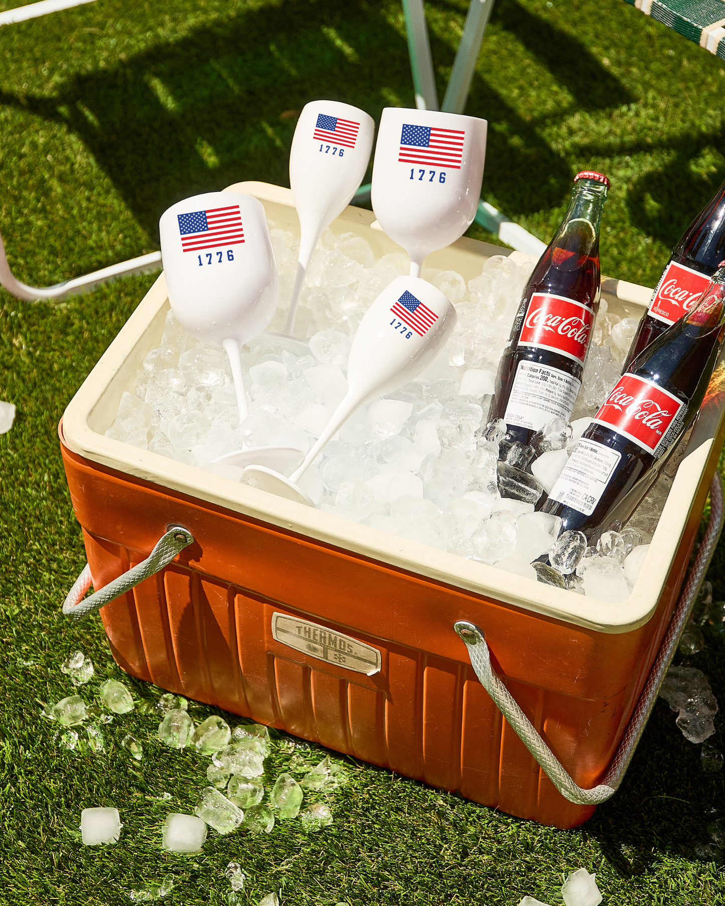 1776 Wine Glass: White