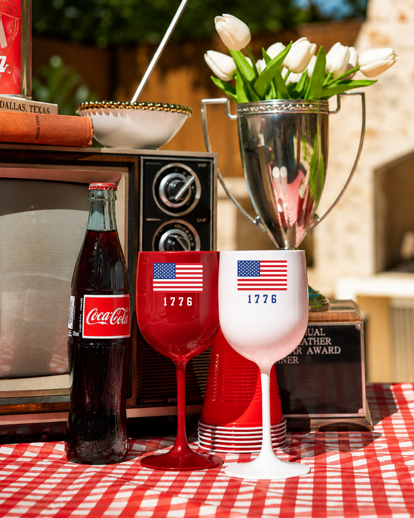 1776 Wine Glass: White