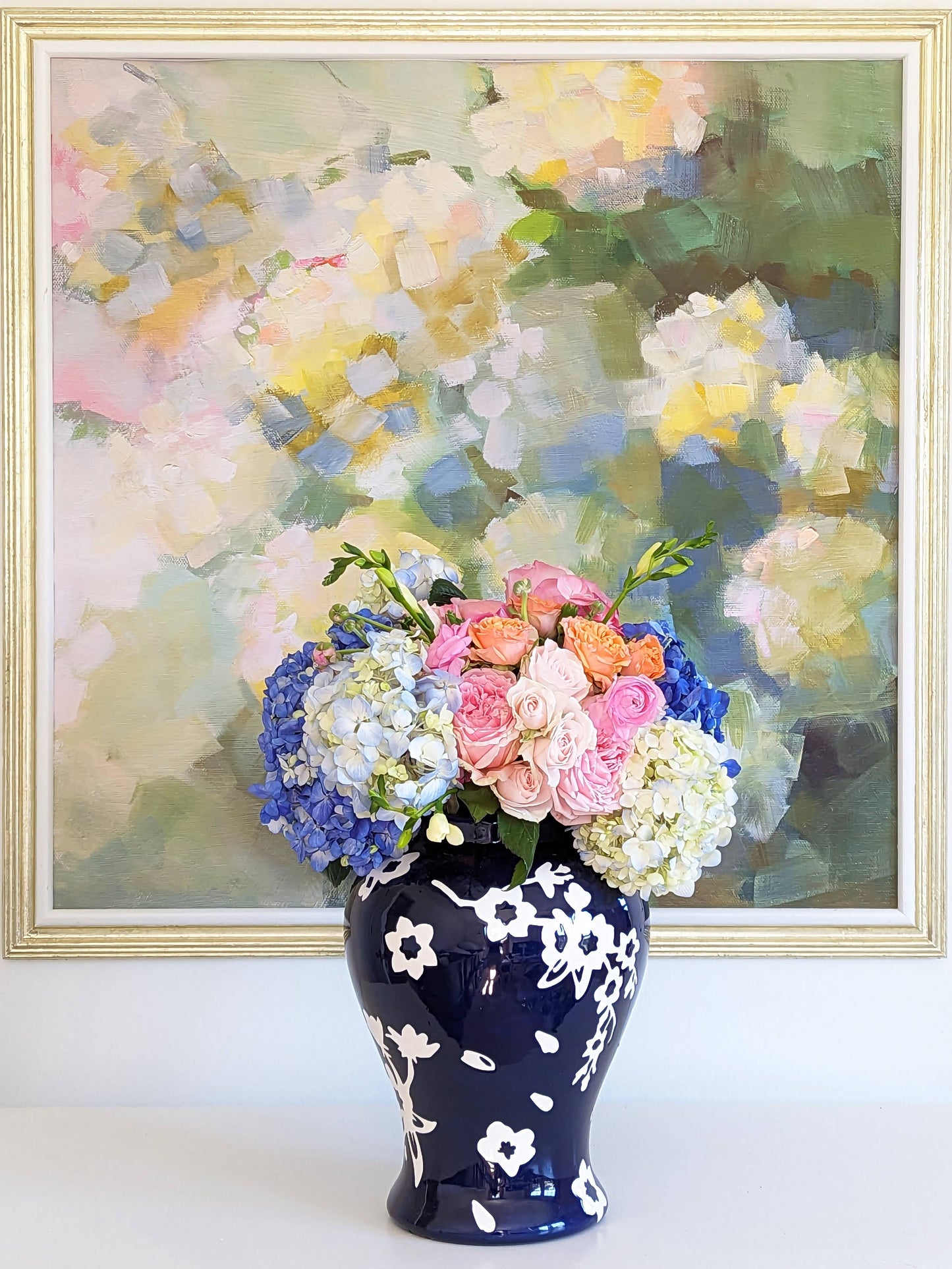 Sakura Ginger Jars in Hydrangea Light Blue: Large