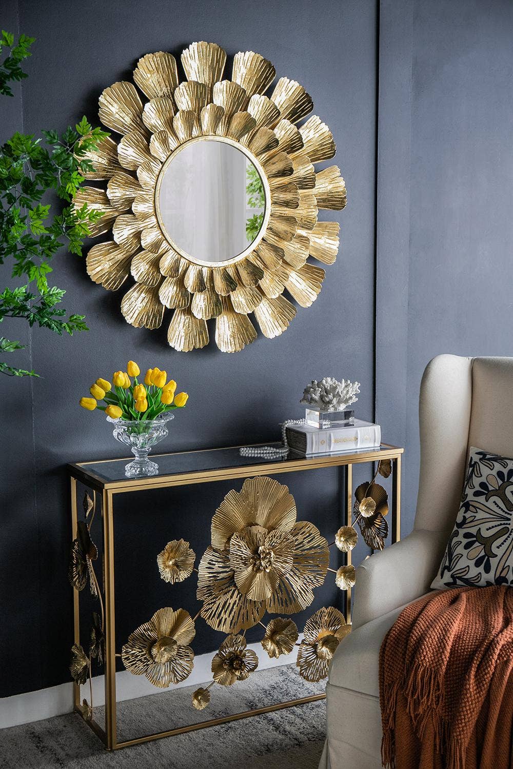 Omari Crystal Display Bowl