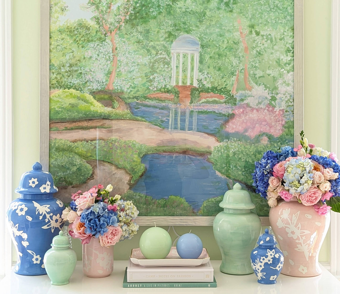 Sakura Ginger Jars in Hydrangea Light Blue: Medium
