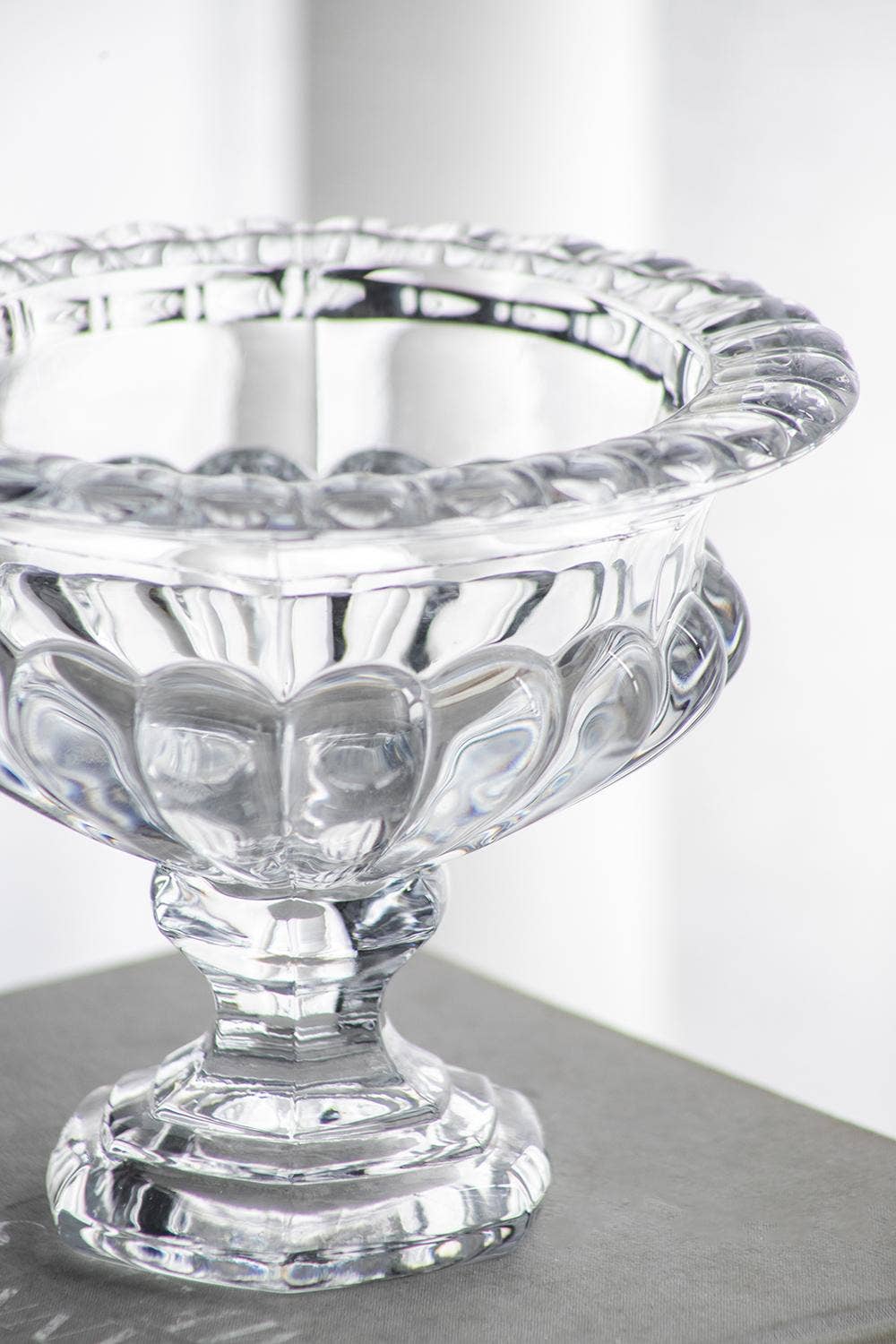 Omari Crystal Display Bowl