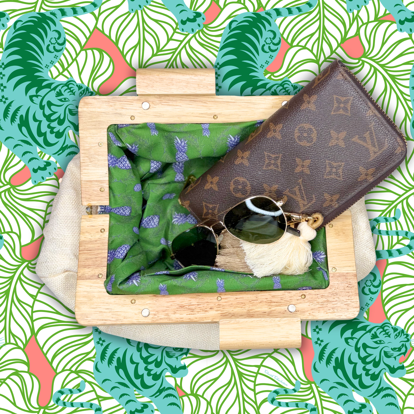 East Bay Linen Clutch