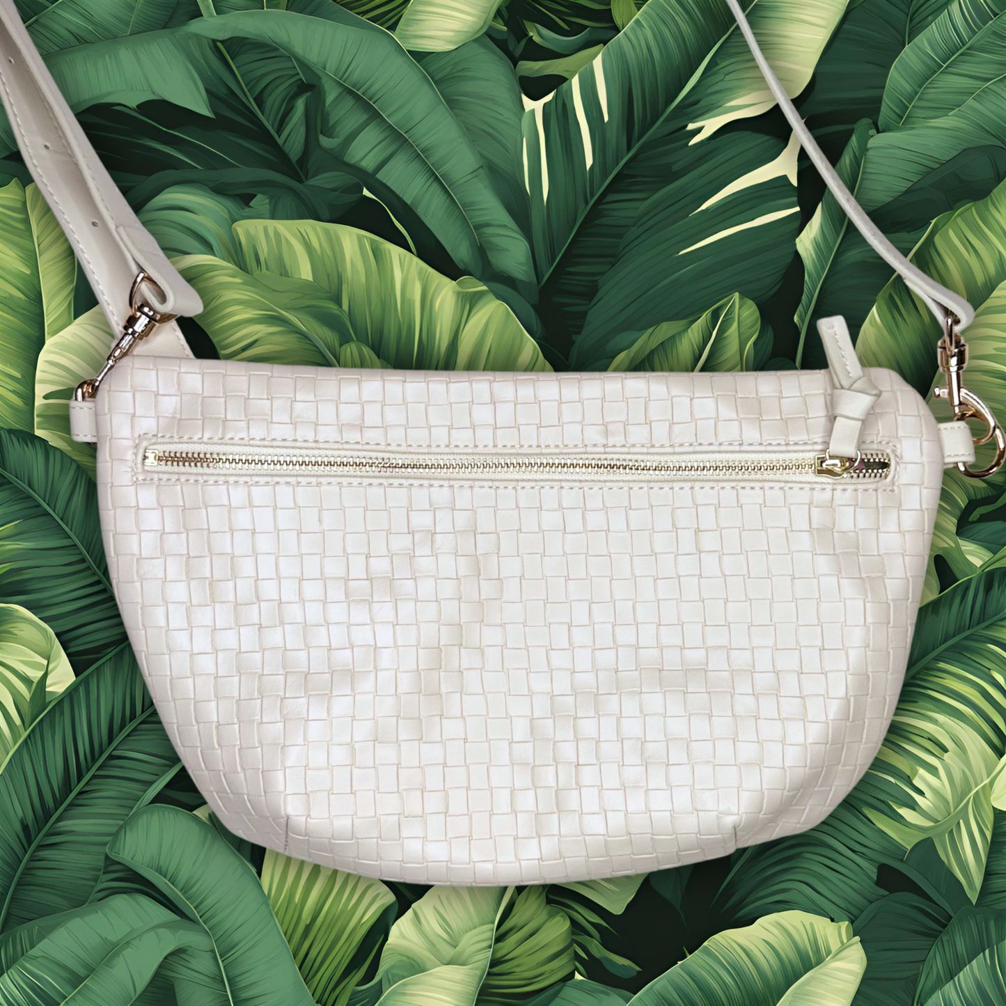 Warm White Meeting Crossbody